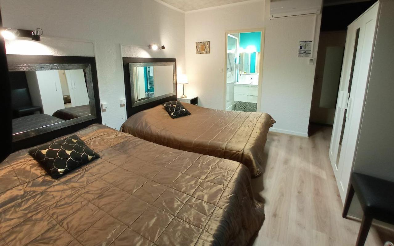 Logis Hotel Le Bocage Монмаро Екстериор снимка